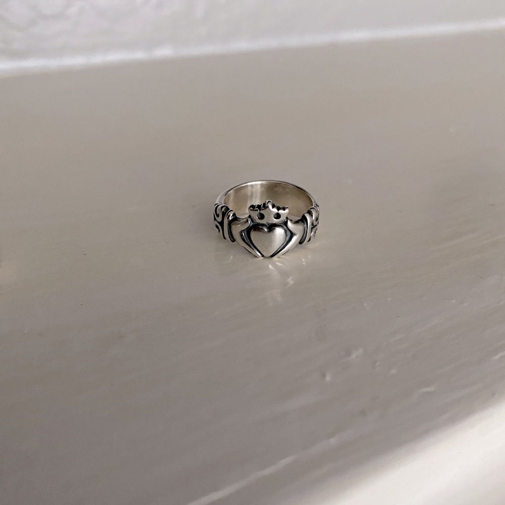 James Avery Adorned Claddagh Ring